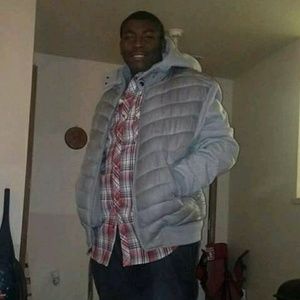 Meet your Posher, Derius